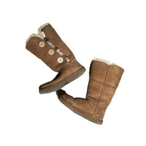 UGG Australia Camel Brown Boots